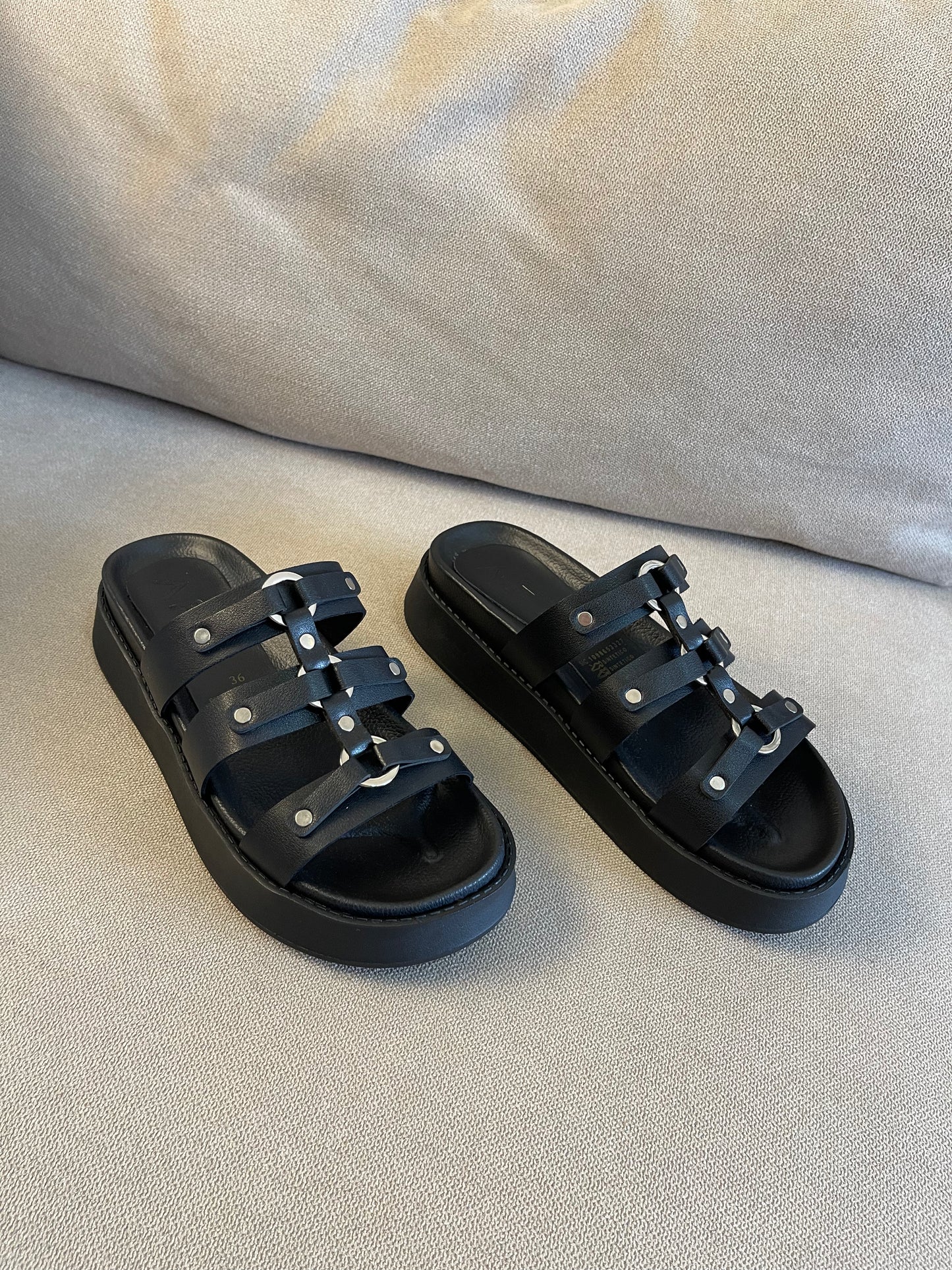 PLATAFORMA K30 NEGRO