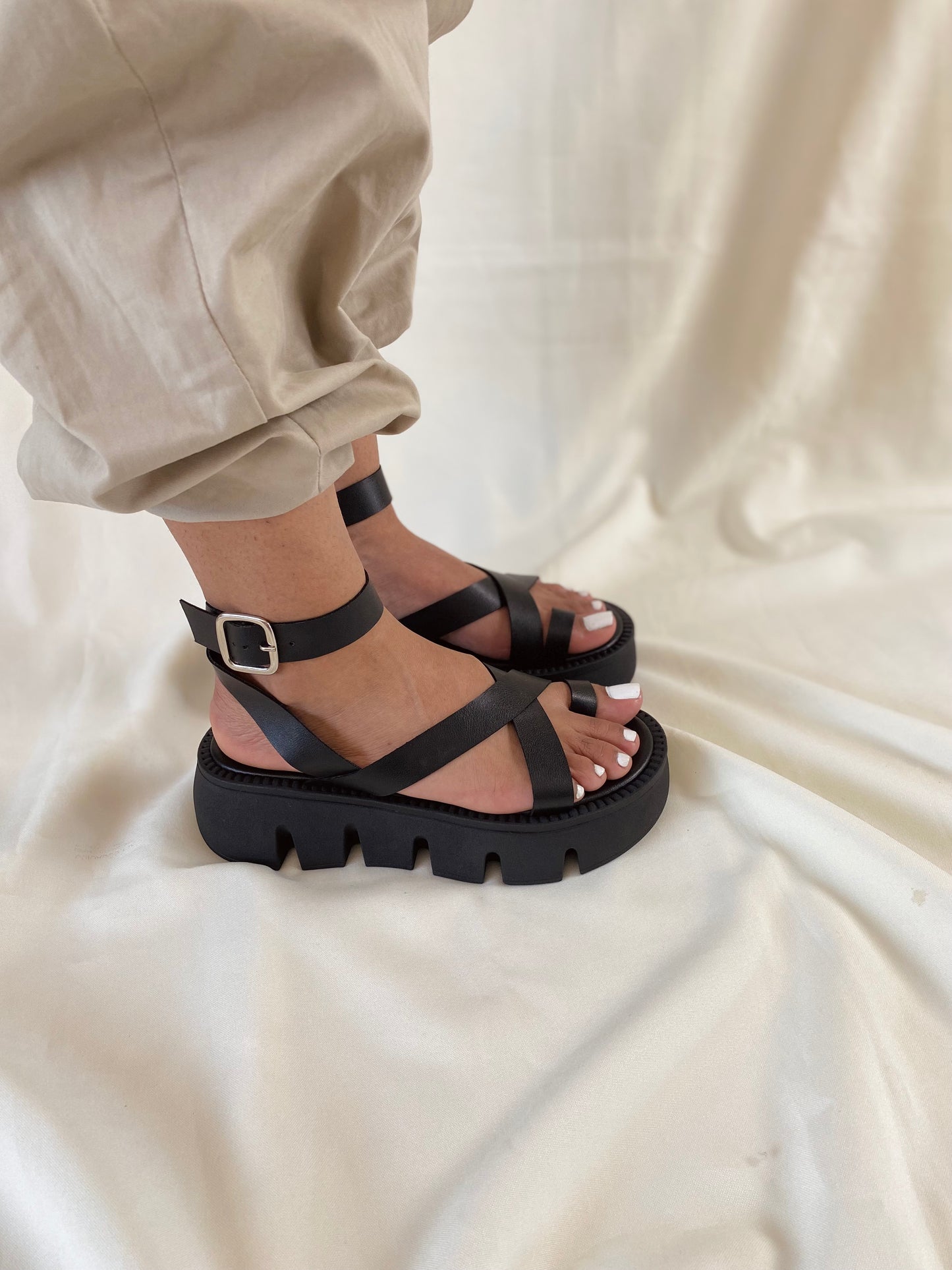 PLATAFORMA DN10 NEGRO