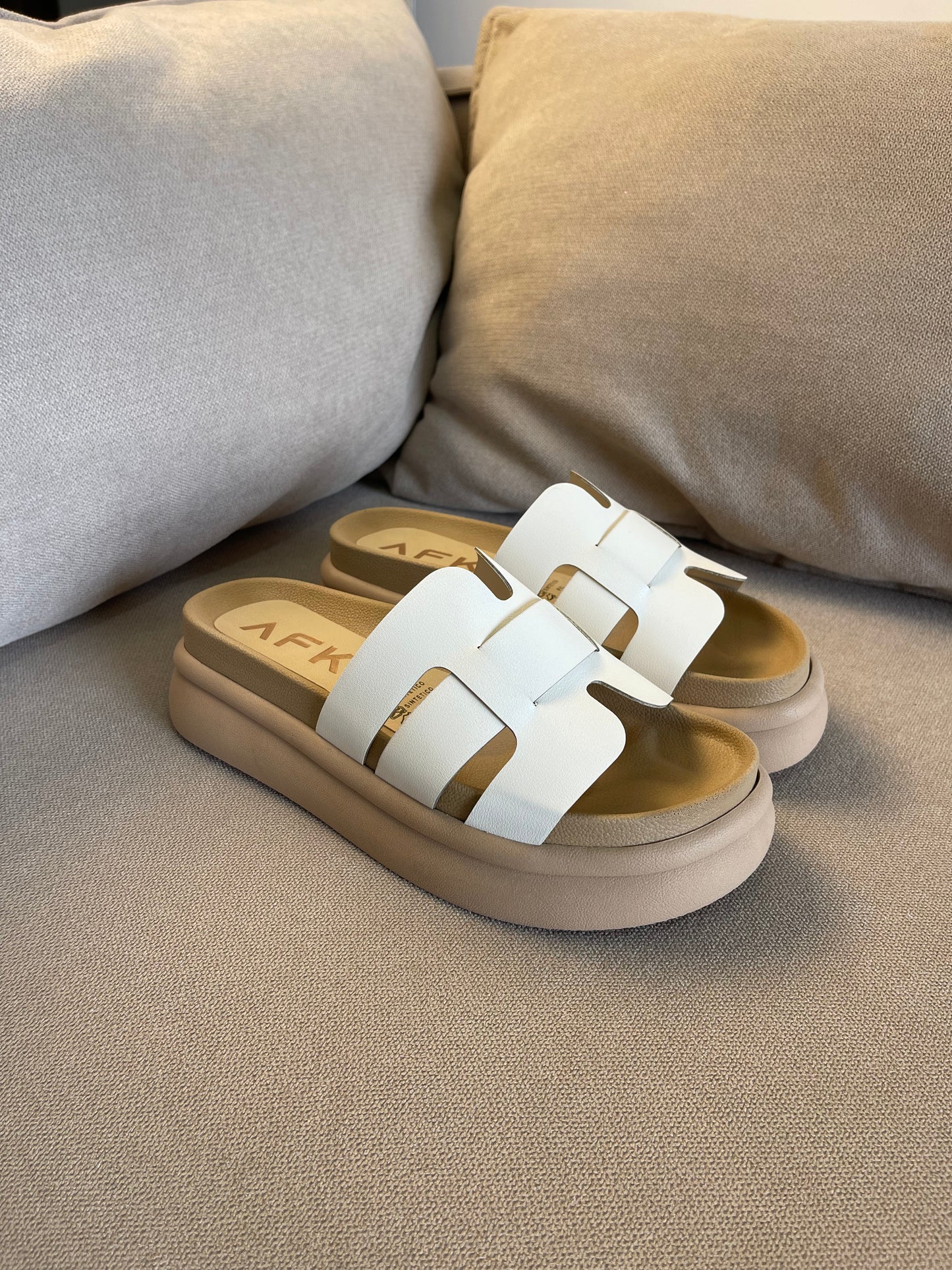 PLATAFORMA LISALA TRES LECHES