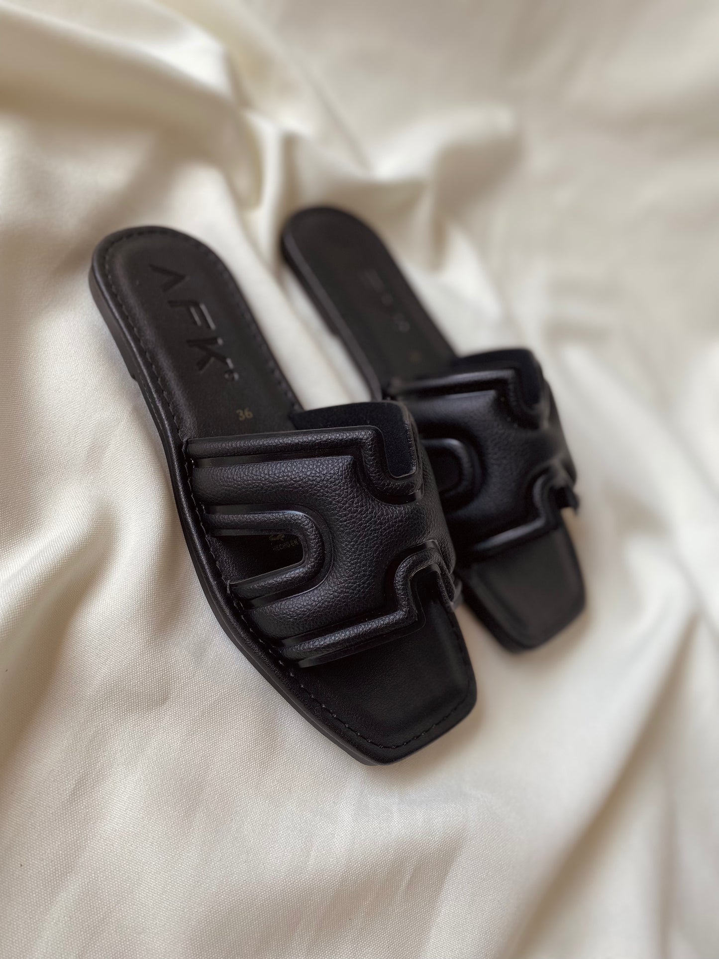 PLANA MATADI NEGRO