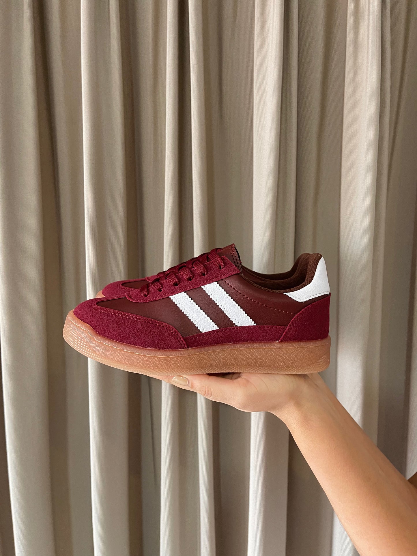 TENIS S2510 SUELA GOMA VINOTINTO