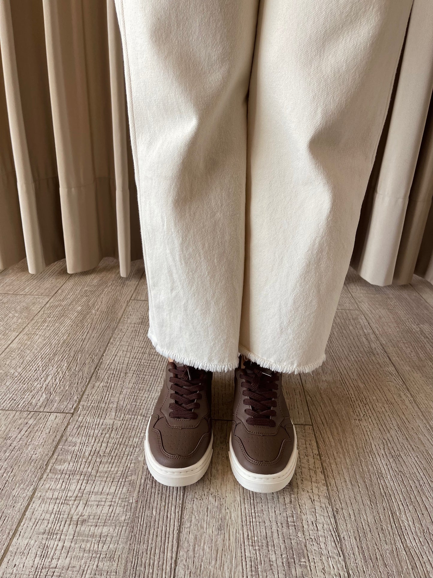 TENIS AU2512 MOCA X CAFE