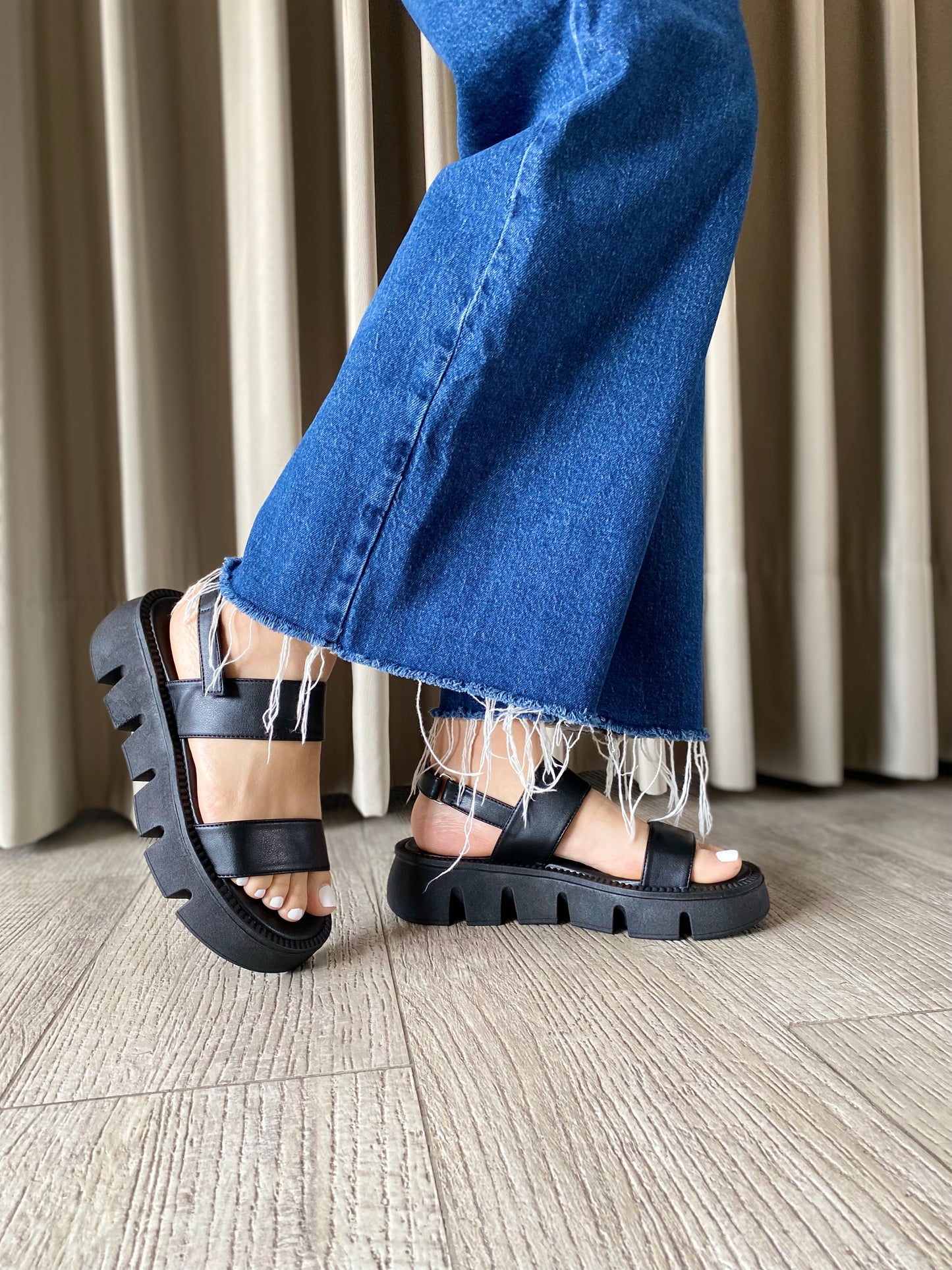 PLATAFORMA NEGRO DN13 VELCRO TALON