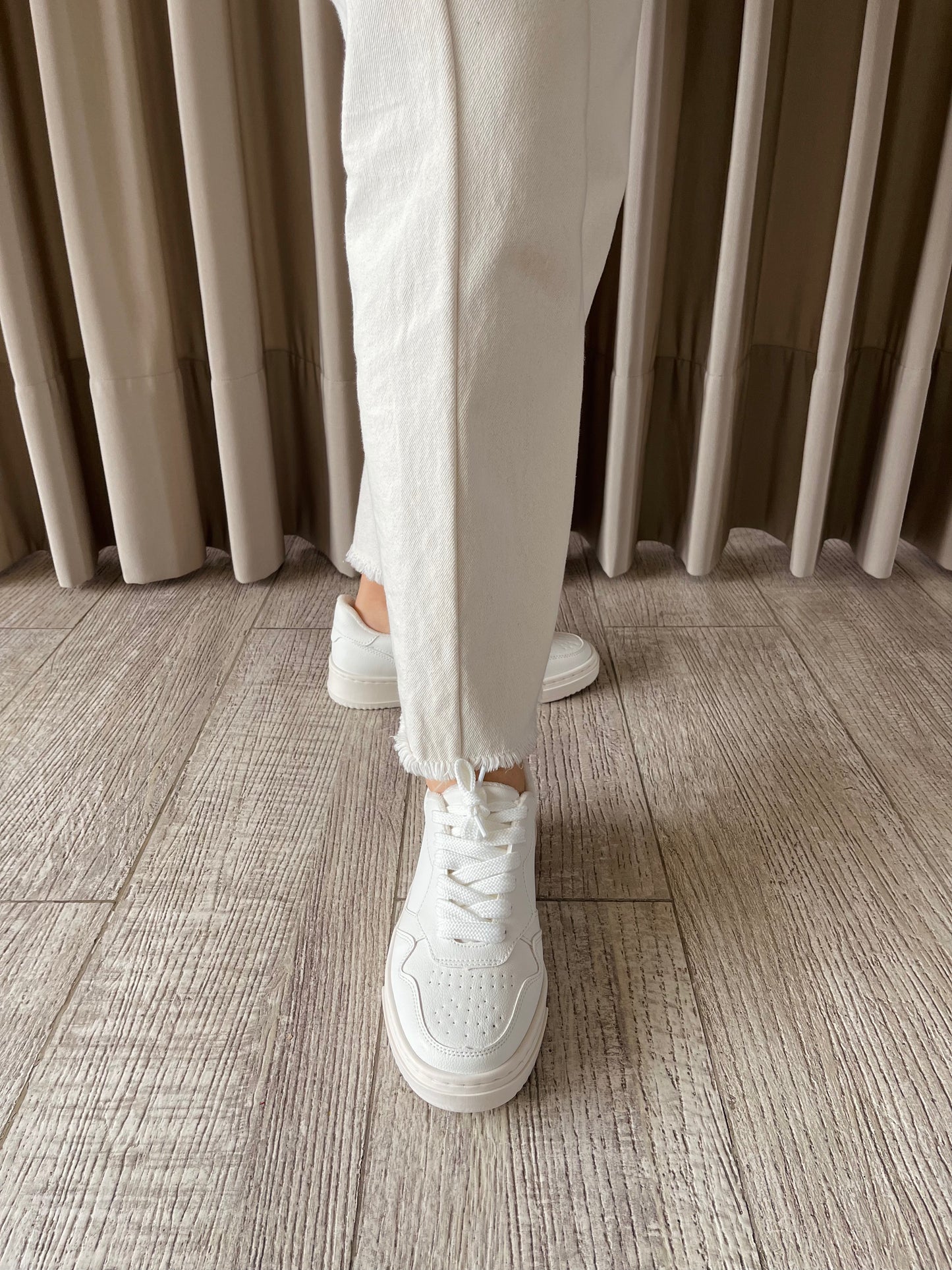 TENIS AU2512 MARFIL