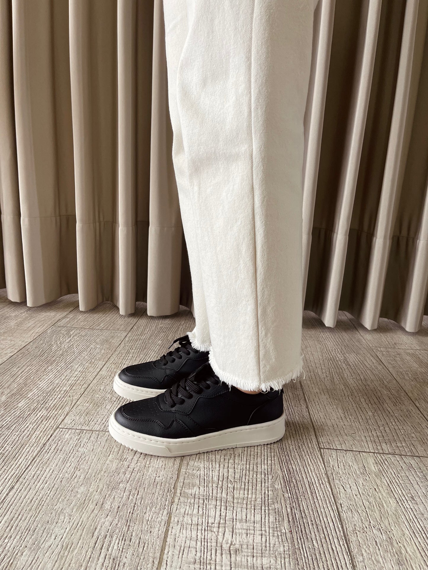 TENIS AU2512 NEGRO