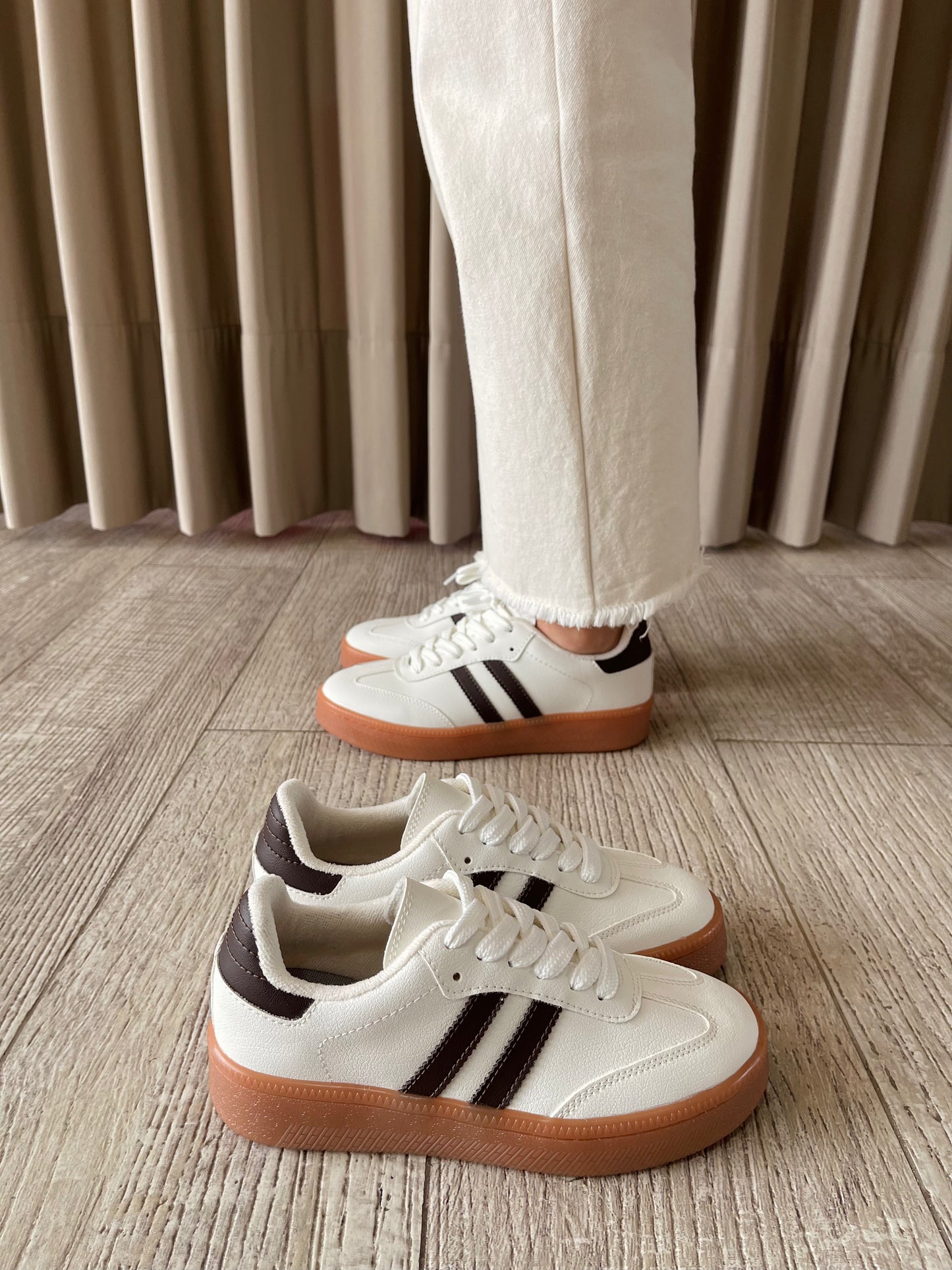 TENIS 2511S+ MARFIL X MOCA