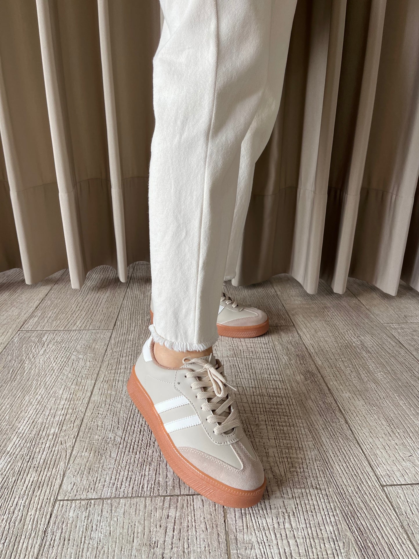TENIS 2511S+ ALMENDRA X MARFIL