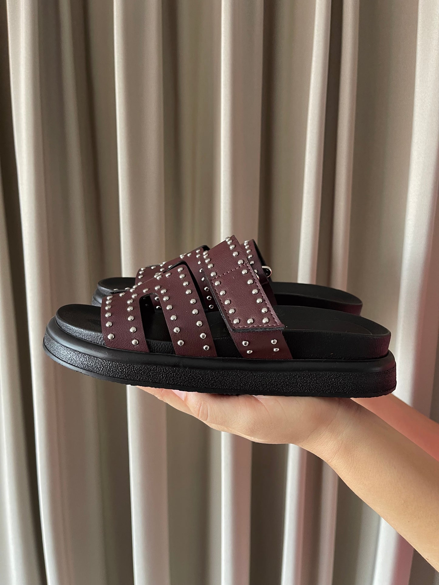 PLATAFORMA UVIRA 4.5CMS VINOTINTO