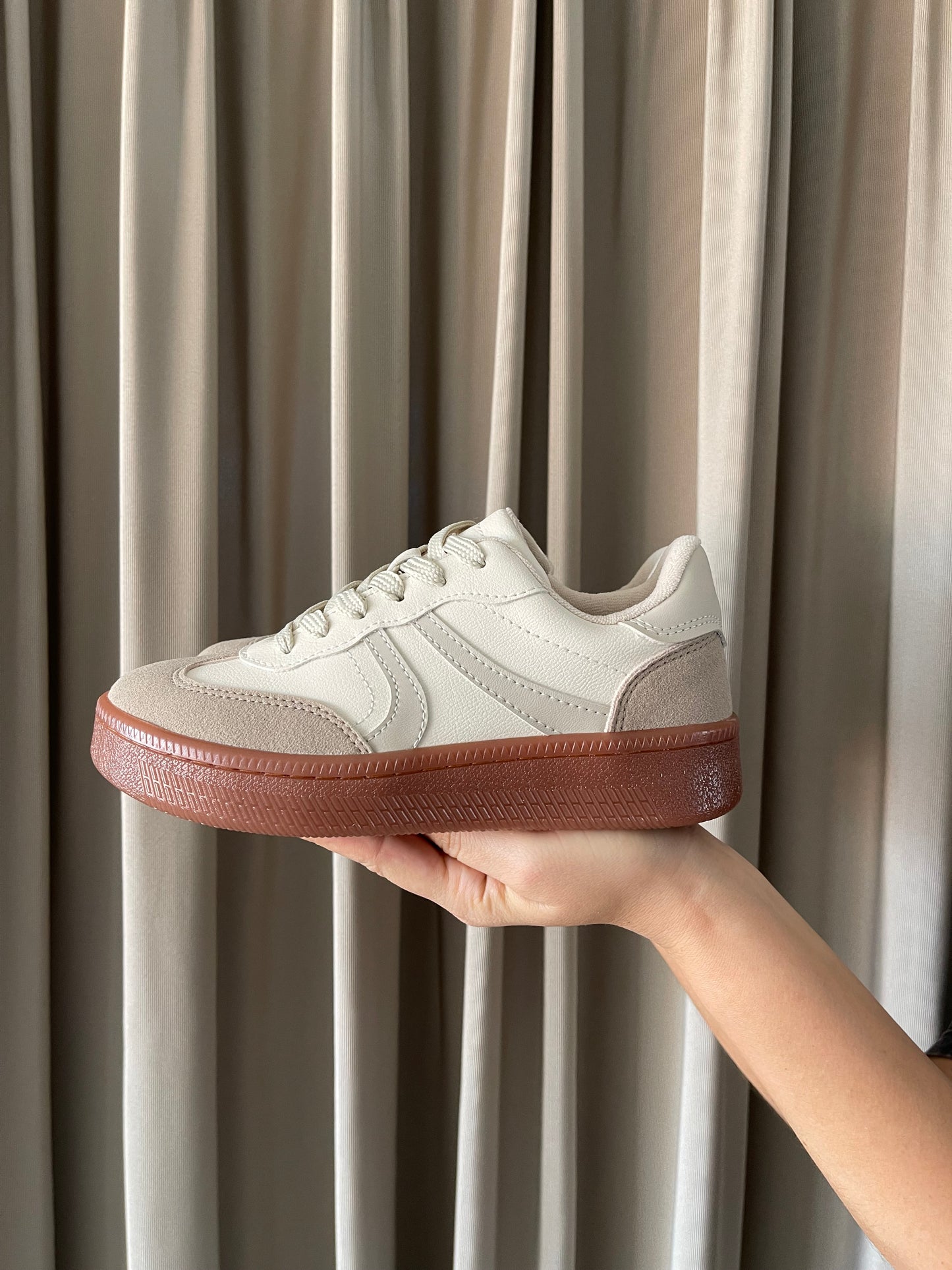 TENIS BALI VAINILLA x ALMENDRA 3CM-✩‧₊˚plantilla memory confort🧽