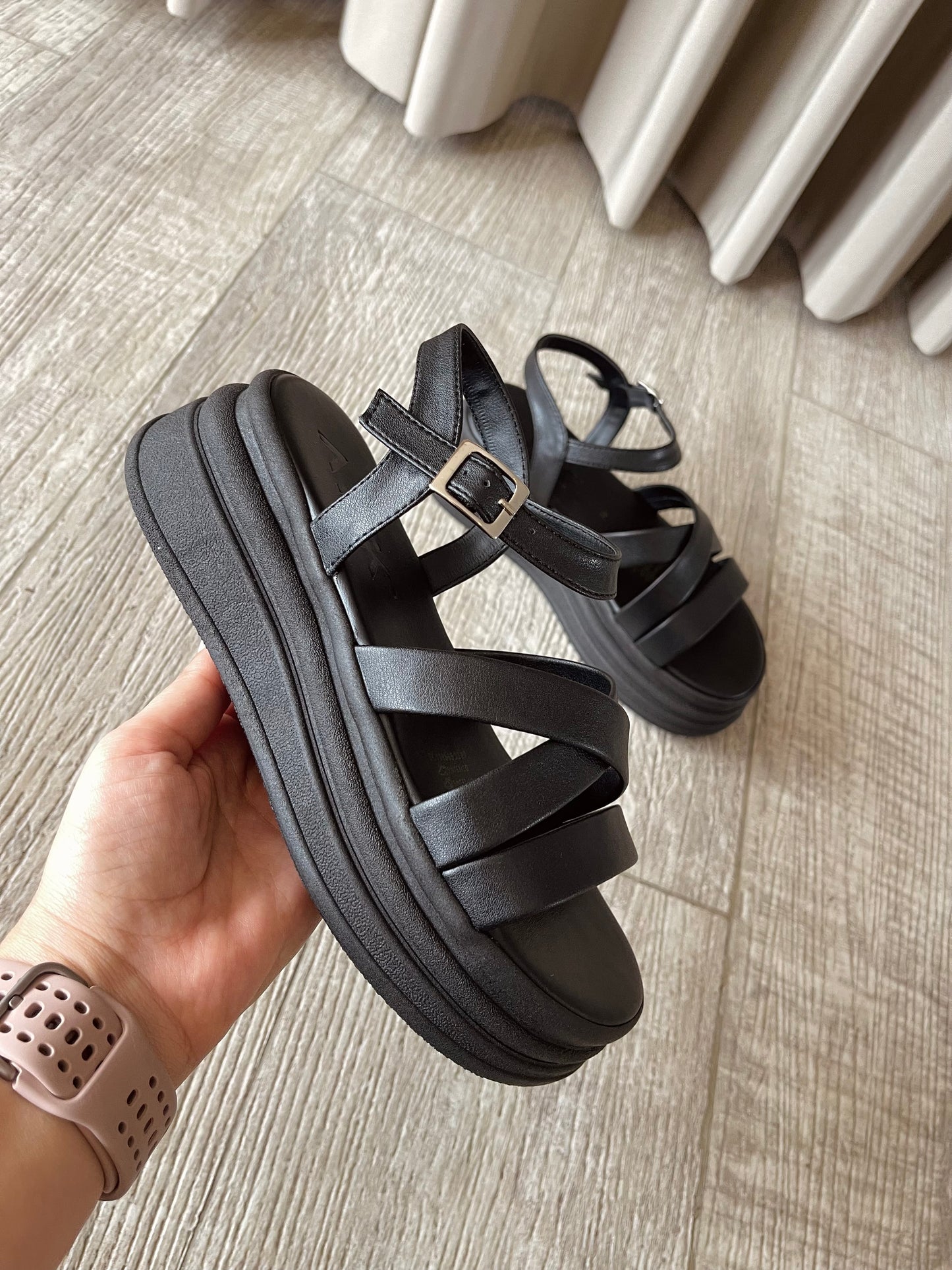 PLATAFORMA CHAD 5CMS NEGRO