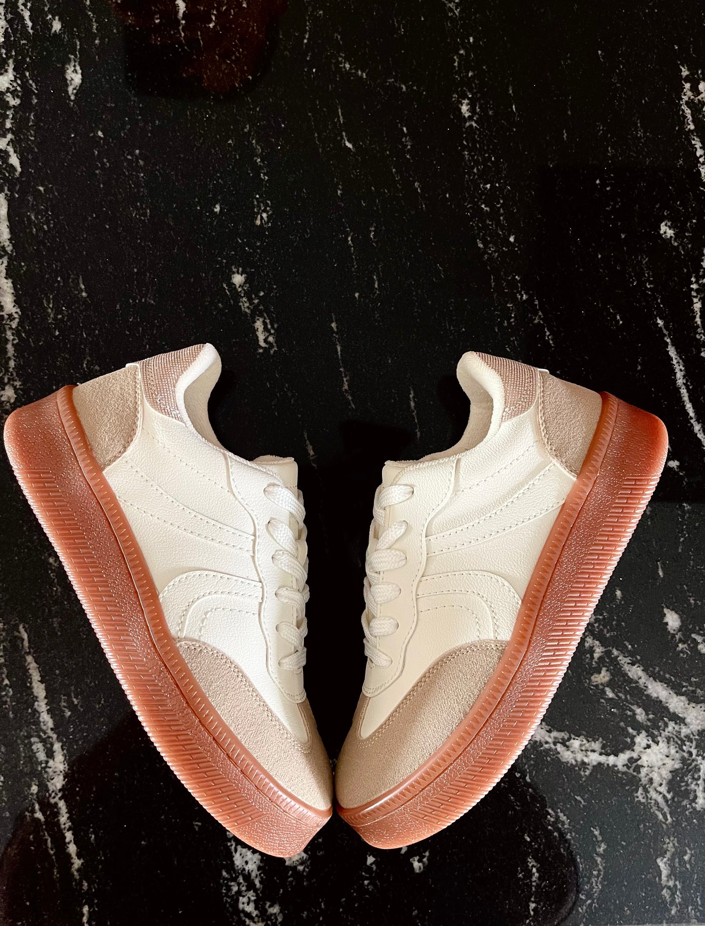 TENIS BALI MARFIL x CHAMPAGNE BRILLO x TIERRA 3CM-✩‧₊˚plantilla memory confort🧽