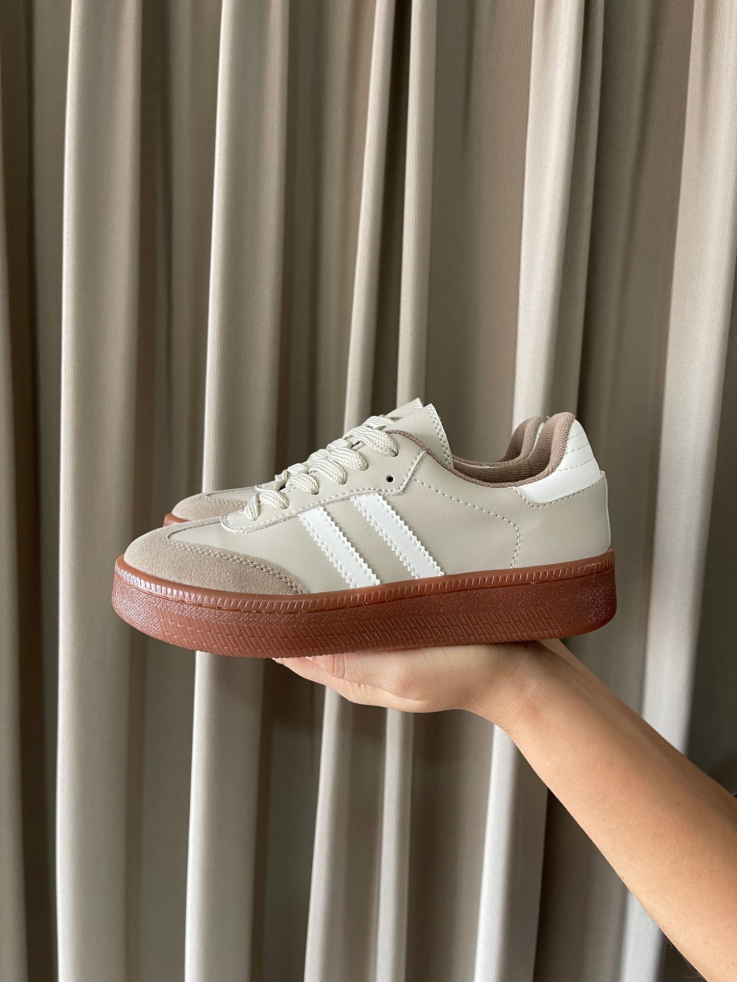 TENIS BALI ALMENDRA x MARFIL 3CM -✩‧₊˚plantilla memory confort🧽