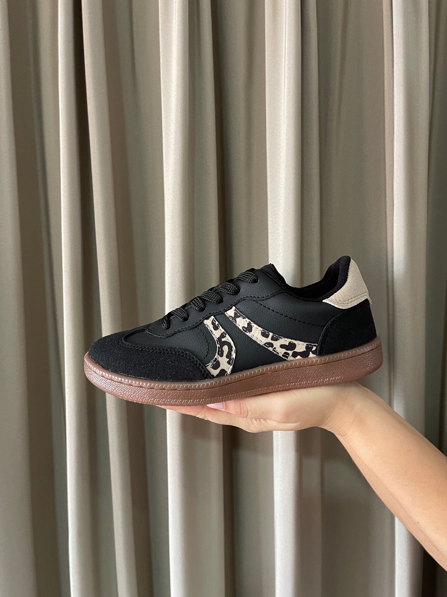 TENIS BALI NEGRO x ANIMAL PRINT LEOPARD✩‧₊˚🐆2CM - plantilla memory confort 🧽