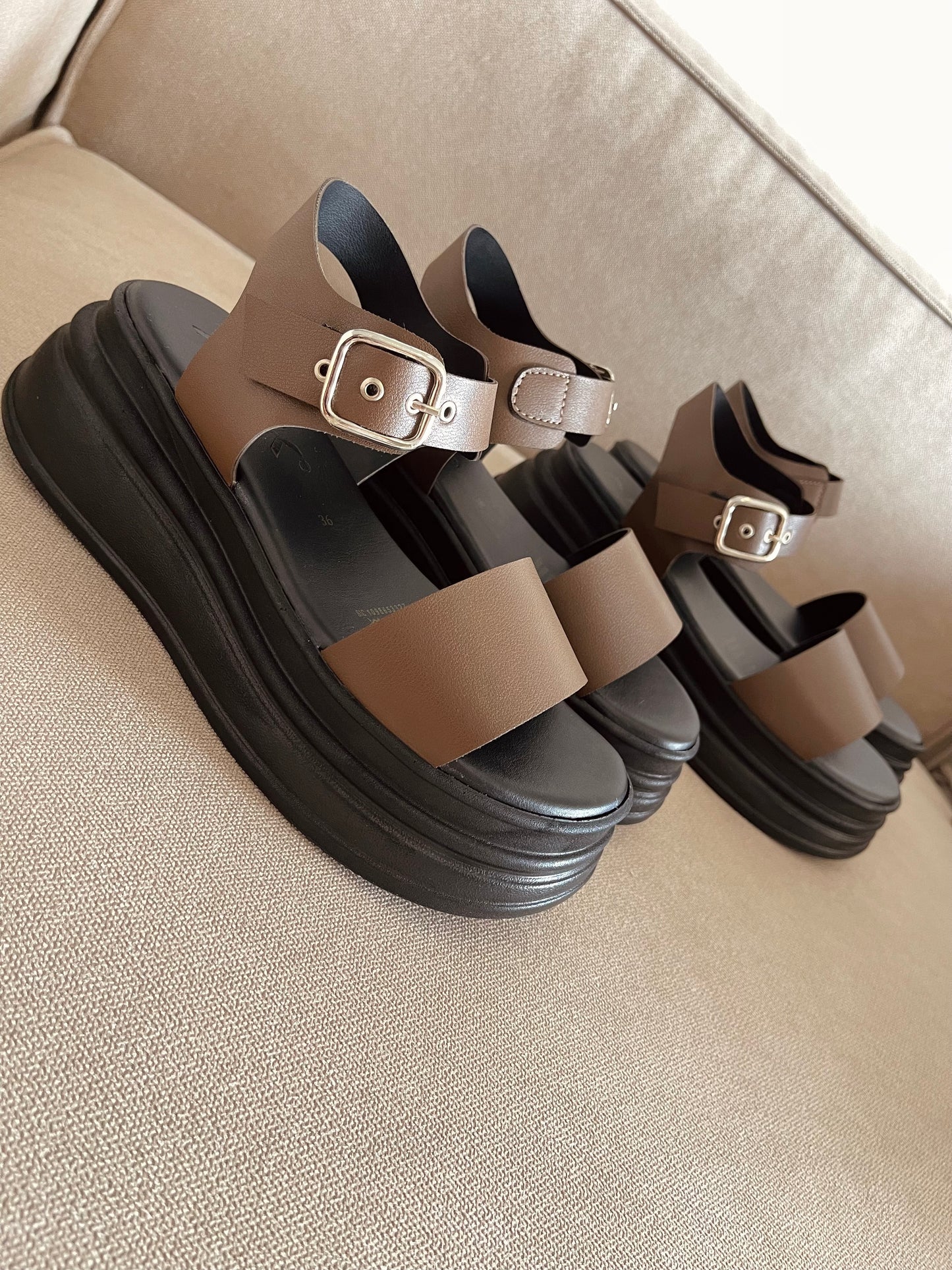PLATAFORMA ABUYA 6CM CHOCOLATE 🍫