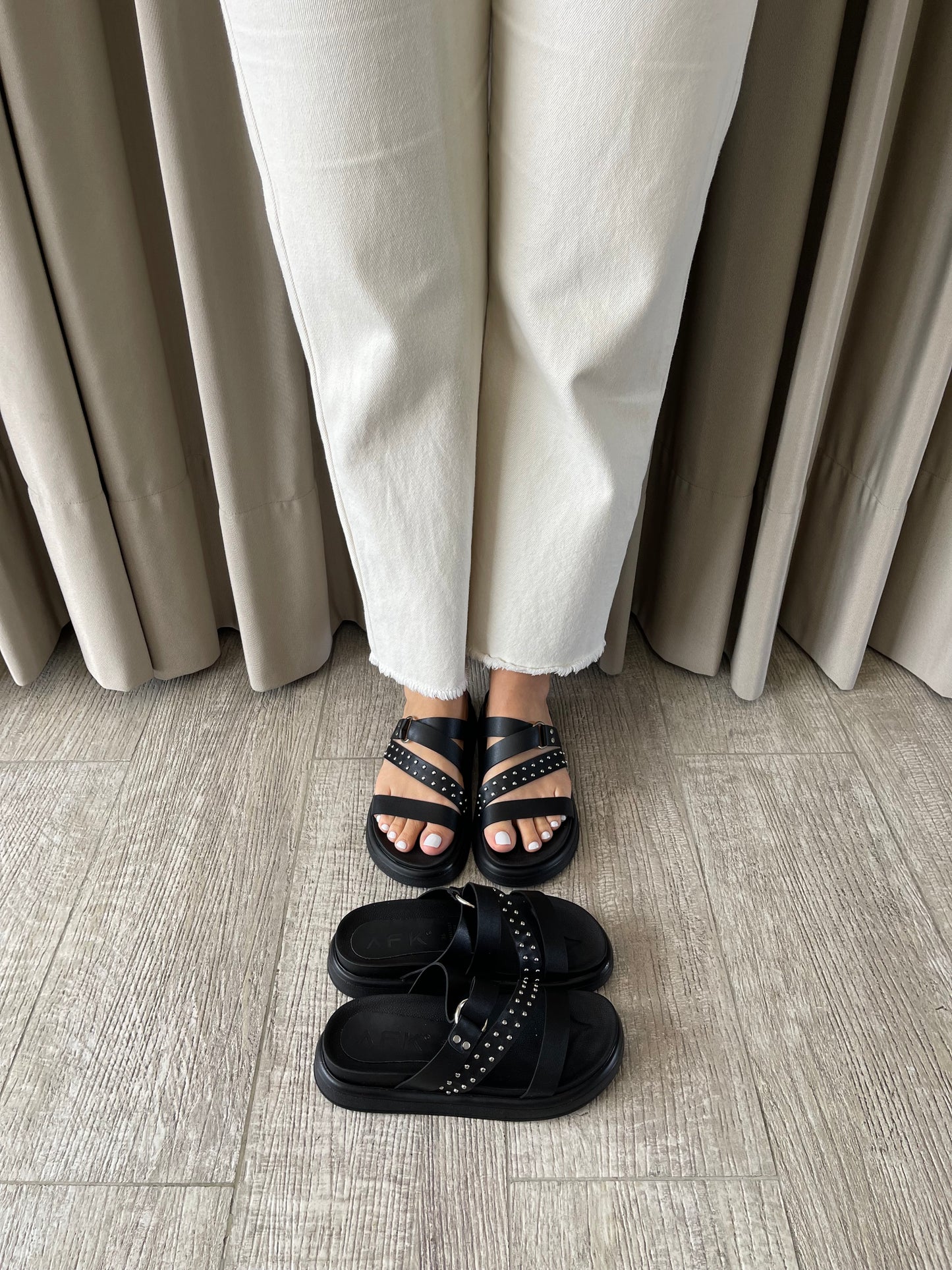 PLATAFORMA LIBIA 4CMS NEGRO