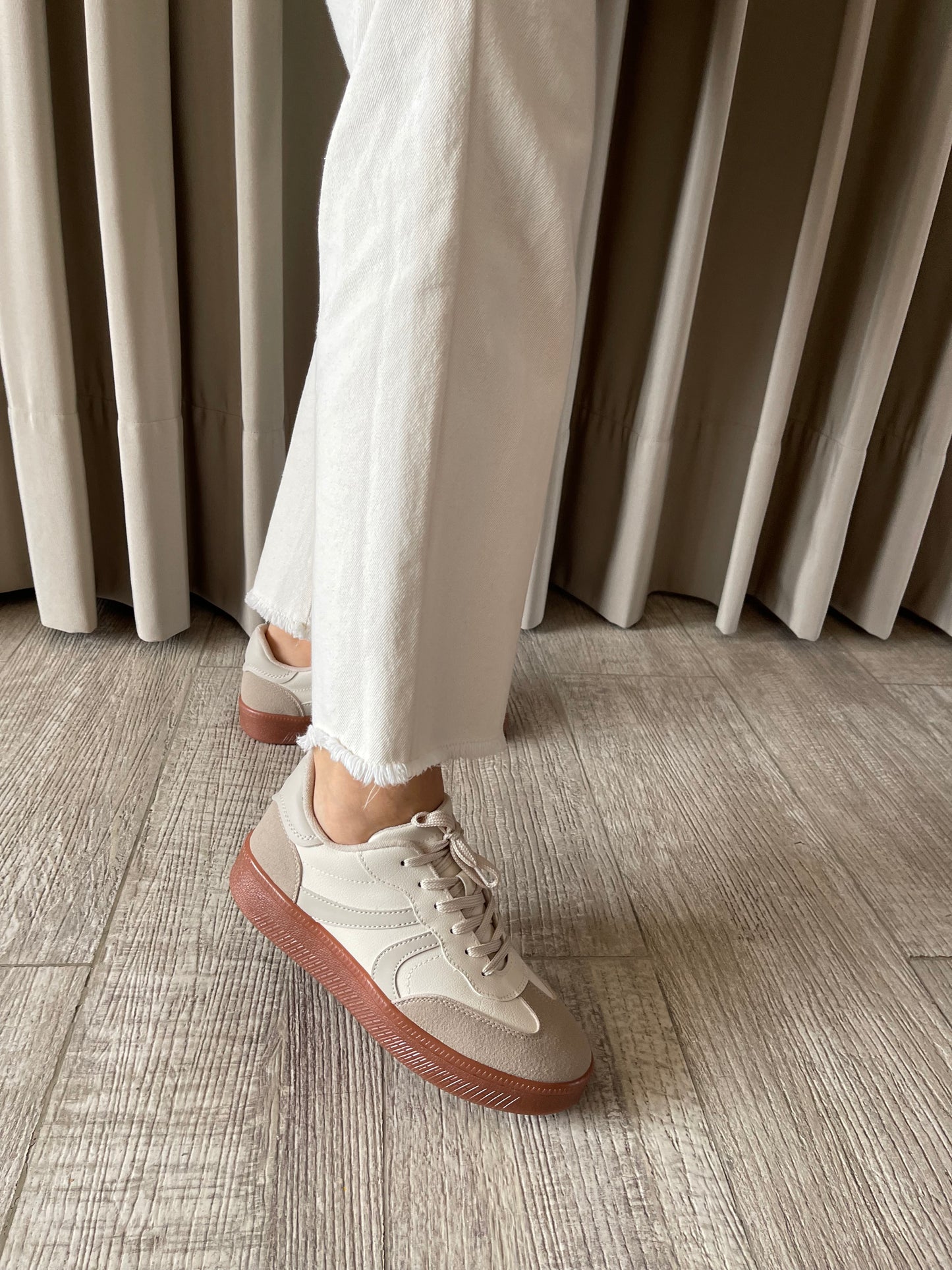 TENIS BALI VAINILLA x ALMENDRA 3CM-✩‧₊˚plantilla memory confort🧽