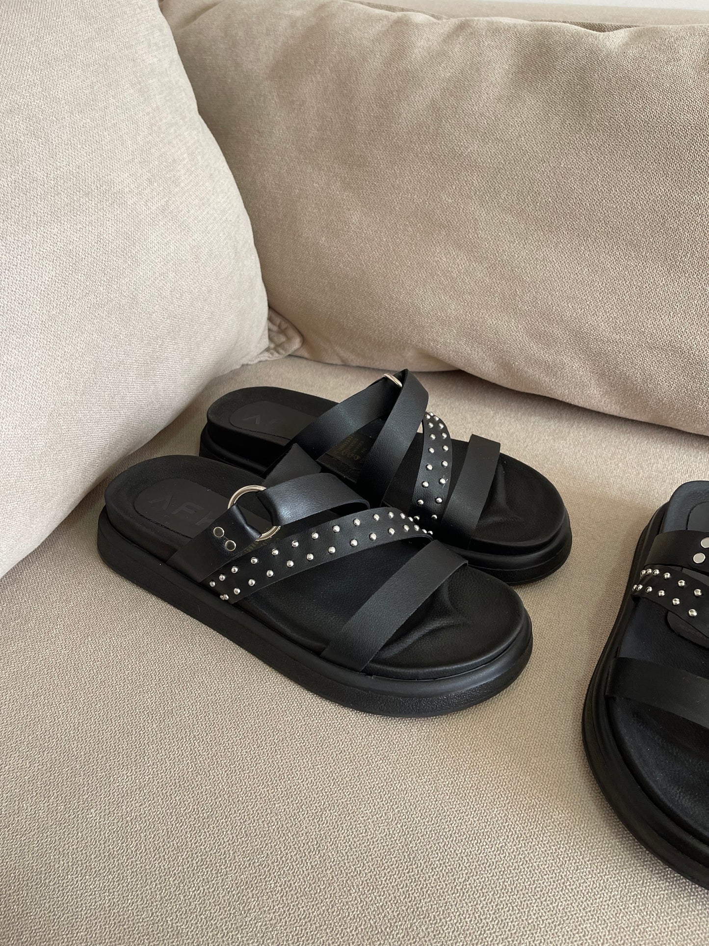 PLATAFORMA LIBIA 4CMS NEGRO