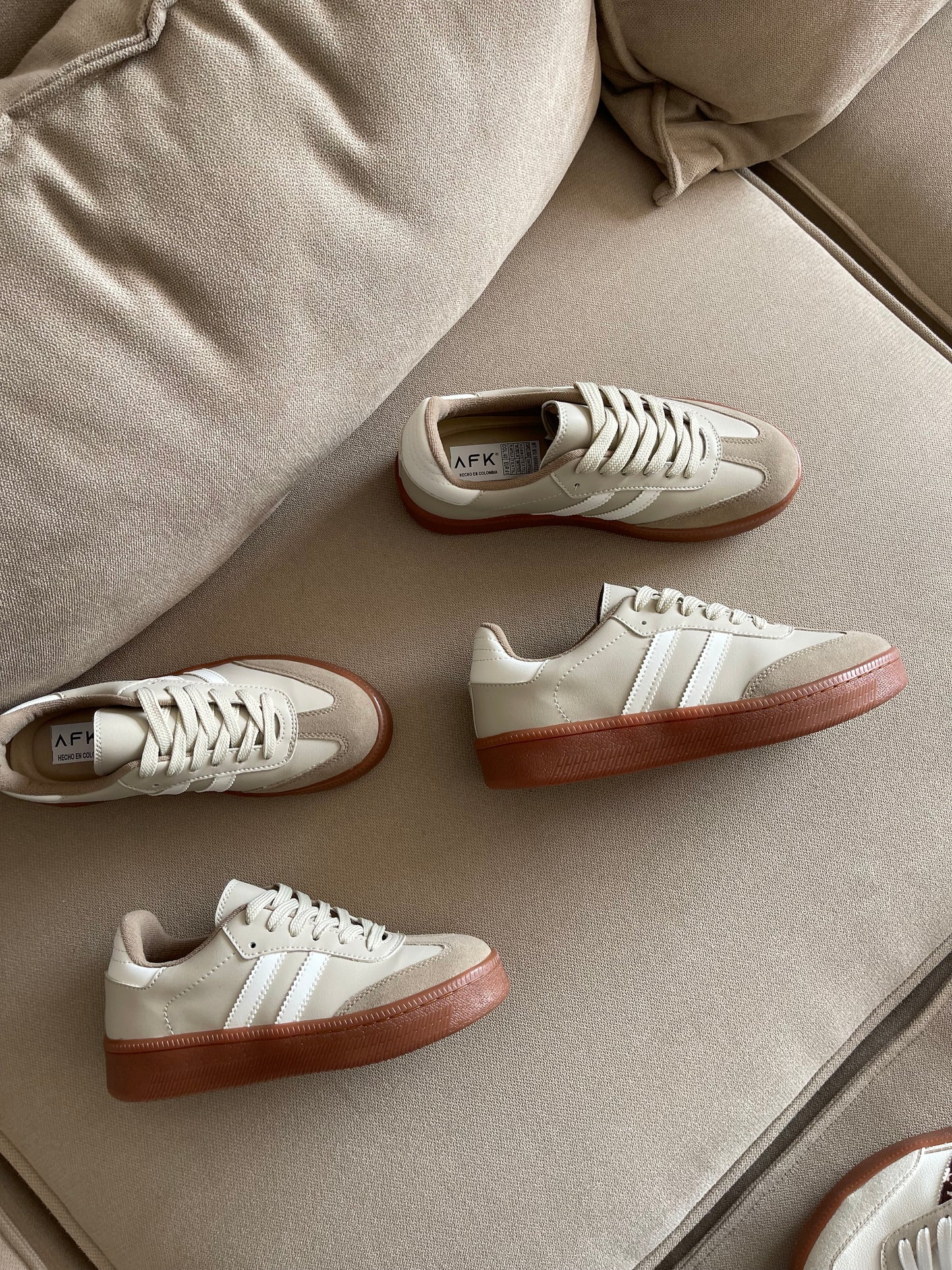 TENIS BALI ALMENDRA x MARFIL 3CM -✩‧₊˚plantilla memory confort🧽